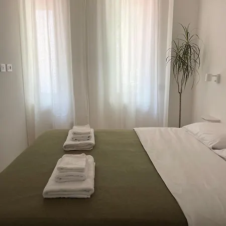 Casa Leonardo - Studi Milano